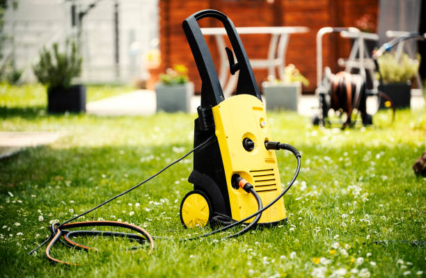 Best Playground Equipment Cleaning  in Bardonia, NY